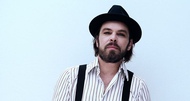 Gaz Coombes