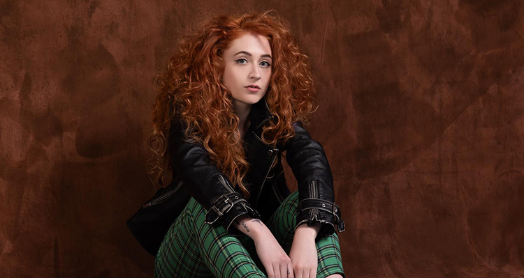 Janet Devlin