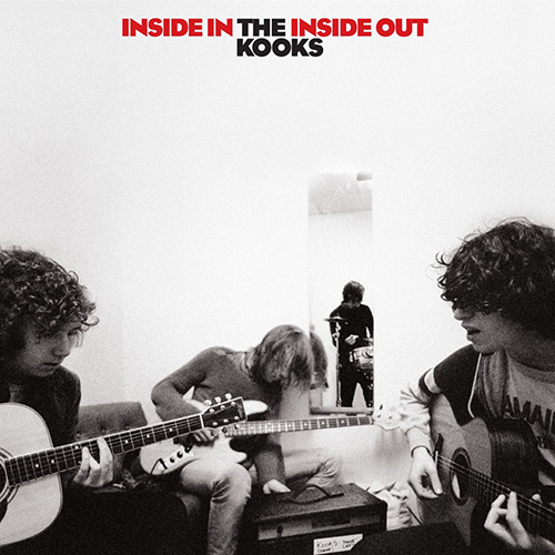 She Moves in Her Own Way - id|artist|title|duration ### 1479|The Kooks|She Moves In Her Own Way|167310 - The Kooks