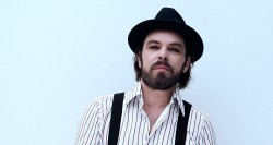 Gaz Coombes - Irish music artist